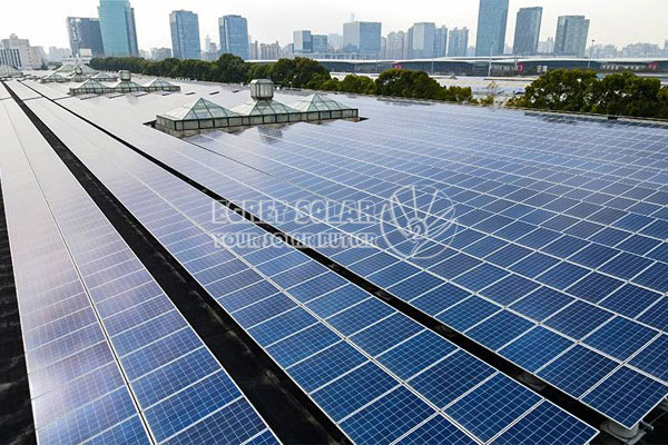 中国政府、太陽光発電産業への税金還付を削減
