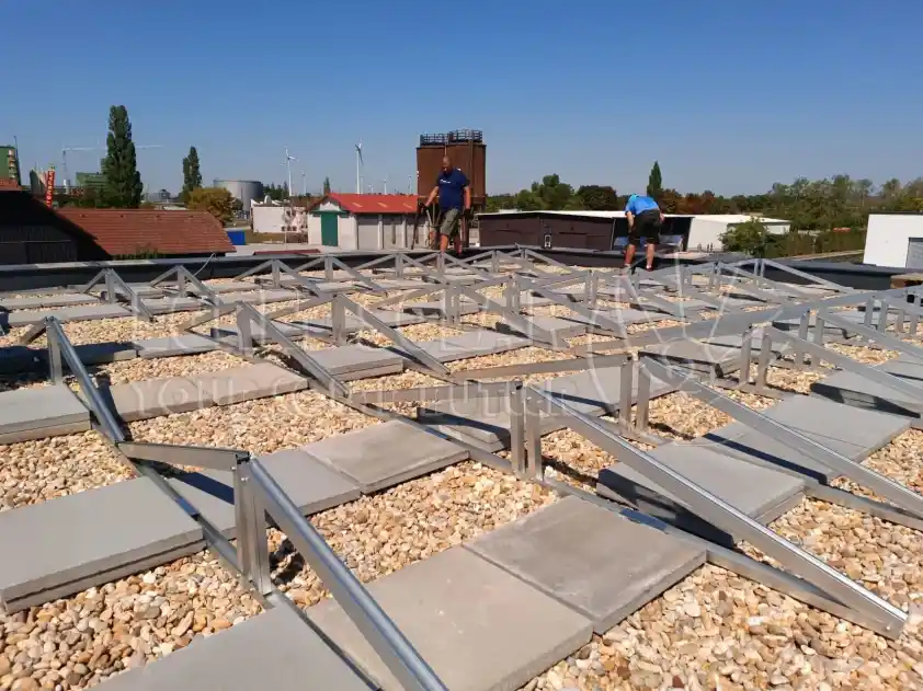 東西バラストソーラーマウントシステムを設置するにはどうすればよいですか?